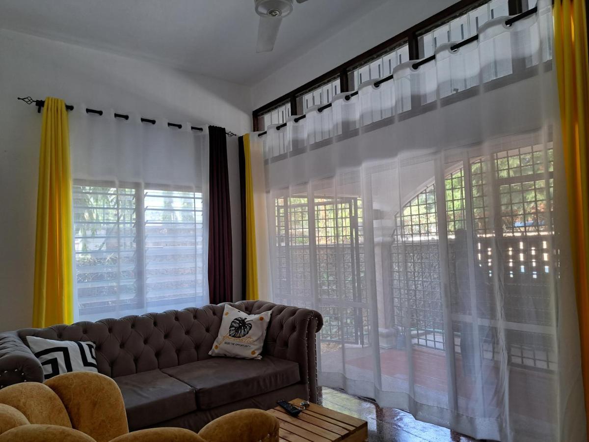 Halisi Stays 1Bed Near Sgr/Airport Mombasa Eksteriør bilde