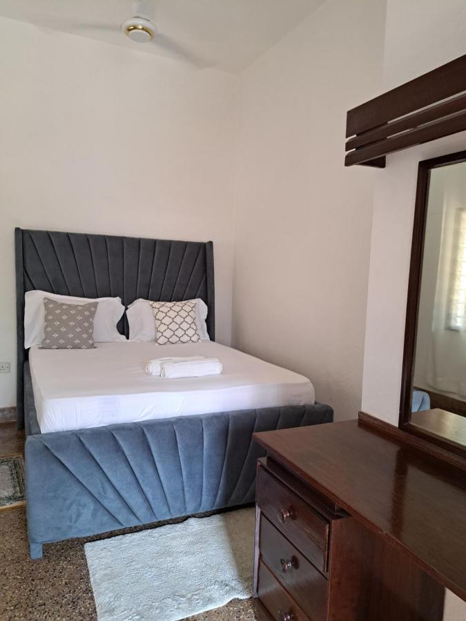 Halisi Stays 1Bed Near Sgr/Airport Mombasa Eksteriør bilde